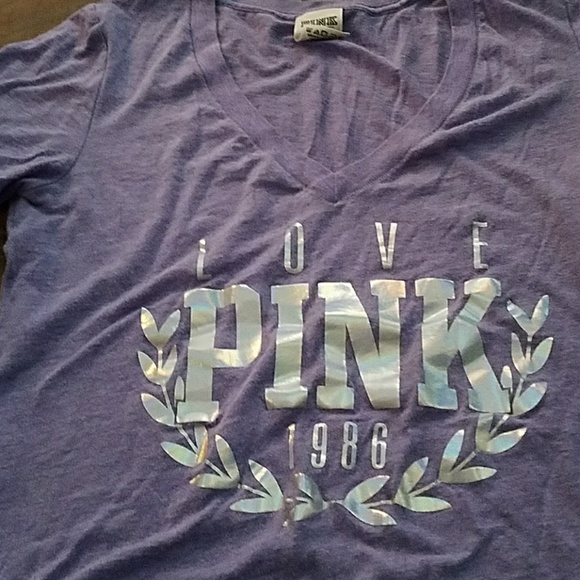 PINK small t-shirt in purple EUC - Picture 4 of 5